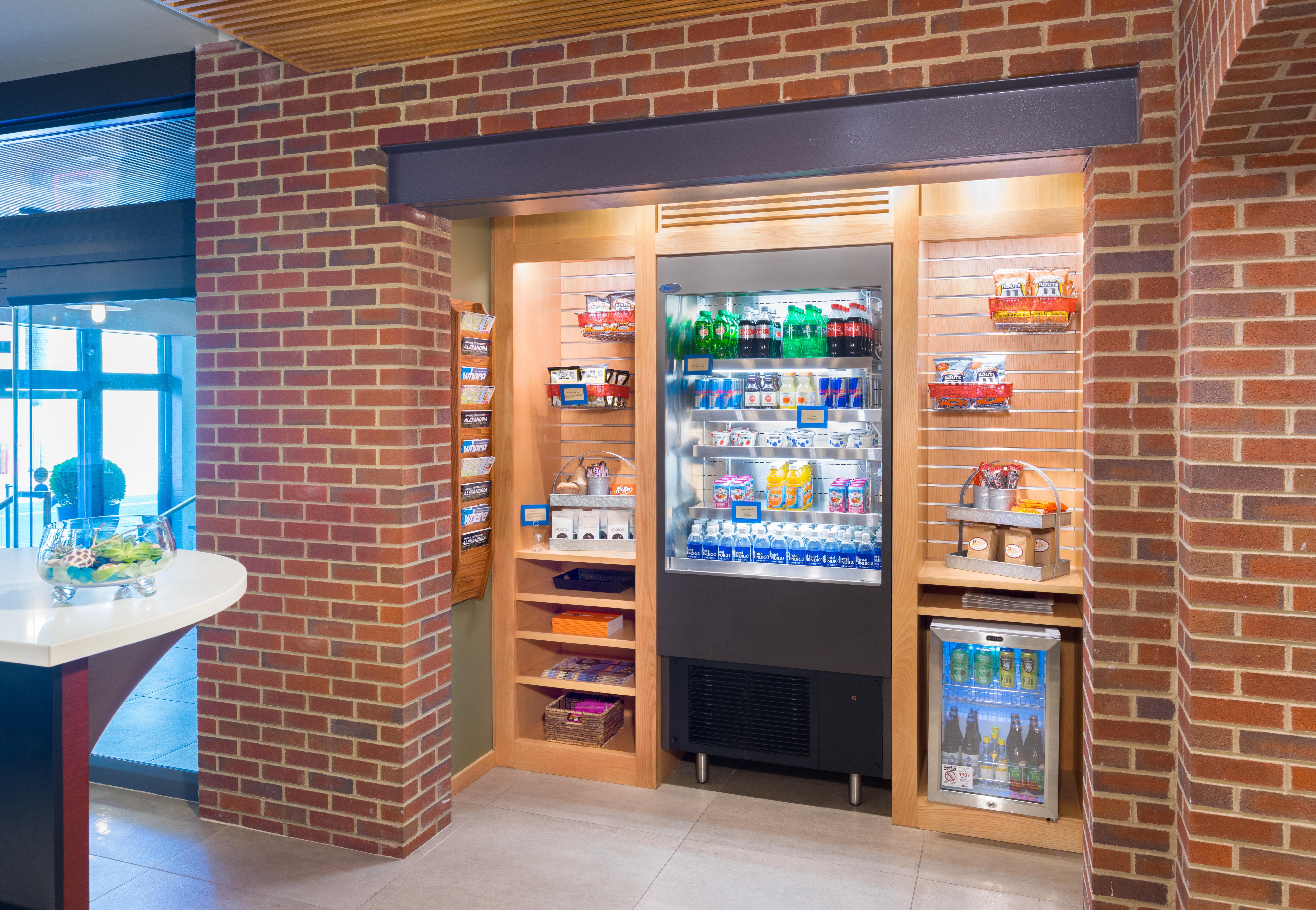Hotel Indigo Old Town Alexandria By Ihg Экстерьер фото