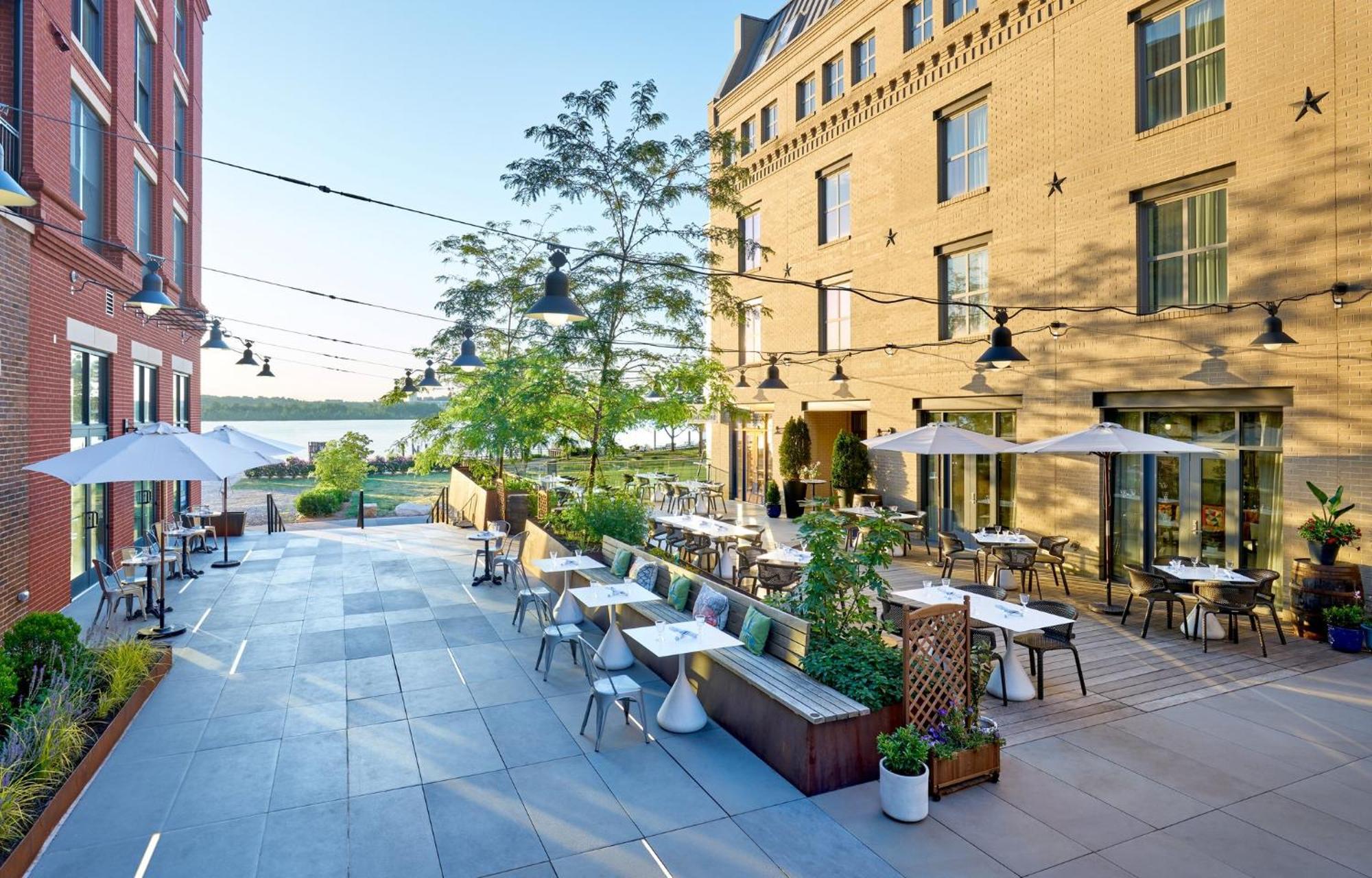 Hotel Indigo Old Town Alexandria By Ihg Экстерьер фото